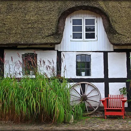Bed & Breakfast Enghavegaardens *
